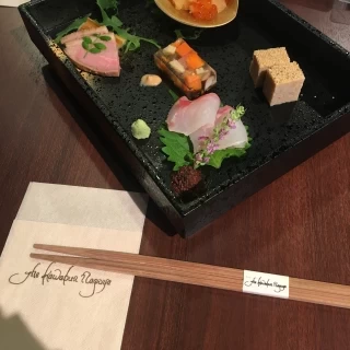 すべて箸で食べられるがコンセプト