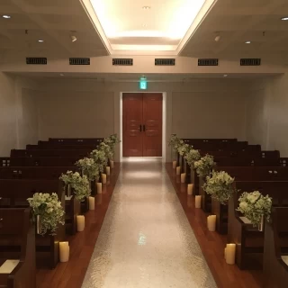 扇型に席が広がっています。