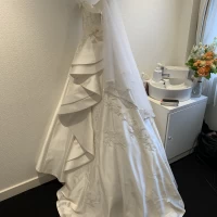 ウェディングドレス