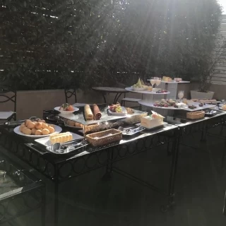 ガーデンでのデザートビュッフェです