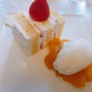 ウェディングケーキ
