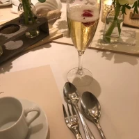 乾杯酒にラズベリー