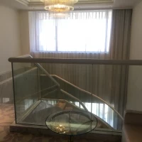 新郎新婦入場のらせん階段