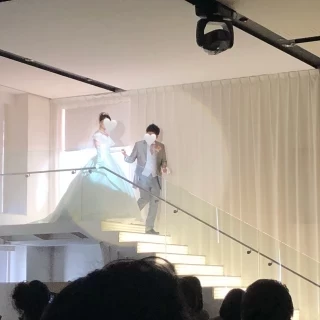 再入場は階段から