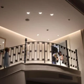 再入場は憧れの階段から