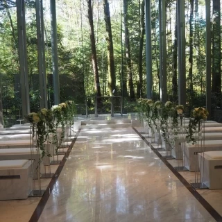 自然の中で挙式できました