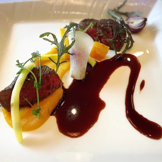 お肉料理