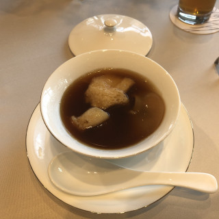 フカヒレのスープは具もたくさん入ってて美味でした。