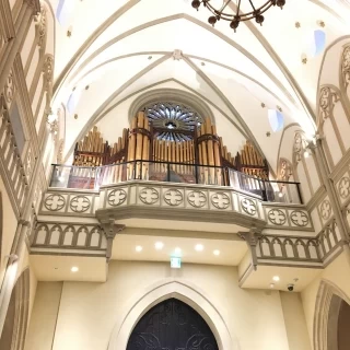 チャペル。天井高い