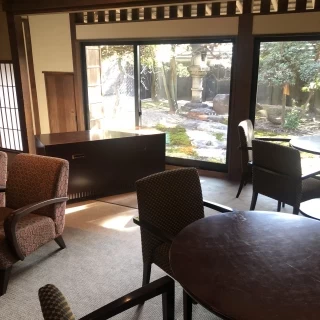 こちらでも家族食事できるようです