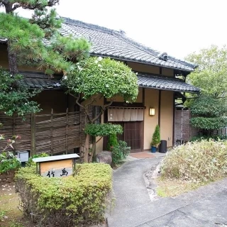 少人数用の会場、竹島