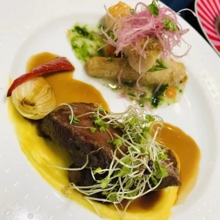 味も見た目も素晴らしい最高な料理でした。大満足！