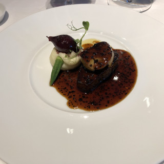 フォアグラと牛肉