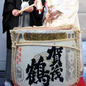 鏡開きをして皆様にお酒を振る舞いました。|553943さんのリーガロイヤルホテル広島の写真(1124866)