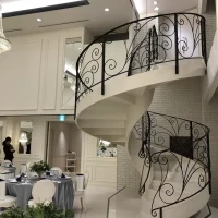 披露宴会場らせん階段