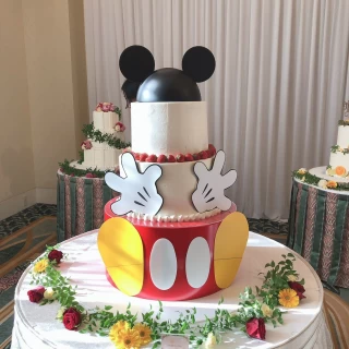 ミッキーのウェディングケーキ