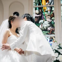 ウエディングキスの様子です。