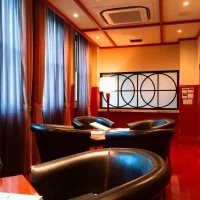 ブライダルフェアで最初に訪れた部屋です。アンティークです。