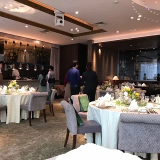 披露宴会場新郎新婦席からの眺め