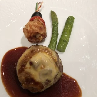 メイン