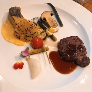 メイン