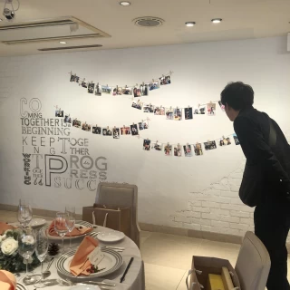写真を持ってくだけで飾ってくれるそうです！