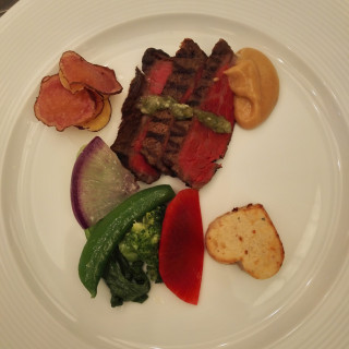 お肉は歯応えがあり、味がしっかりして美味しかったです。
