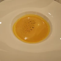 ポタージュはなめらかで、クリーミーでした。