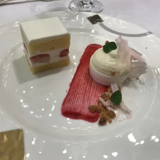ウェディングケーキ