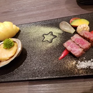 ホタテを焼くためだけの専用調理具があるそうです。