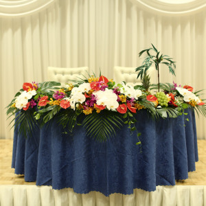 お花はトロピカルのイメージで　果物も飾っていただきました|554446さんのハワイアンズ ホテル ウエディングの写真(958722)
