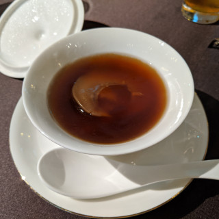 フカヒレとキノコのスープ
