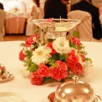 テーブルの装飾花