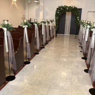 シンプル挙式会場。