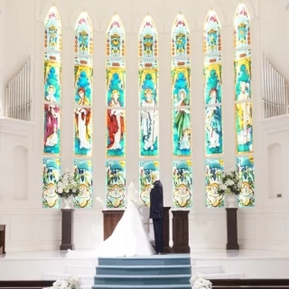 大きなステンドグラス