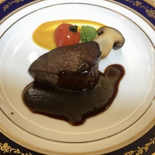 試食でいただきました(国産牛フィレステーキ)