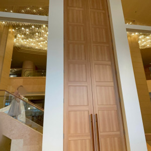 新婦の階段入場|555392さんのANAクラウンプラザホテル金沢の写真(1544250)