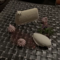 披露宴終了後、控室にて用意してくださったデザートです。