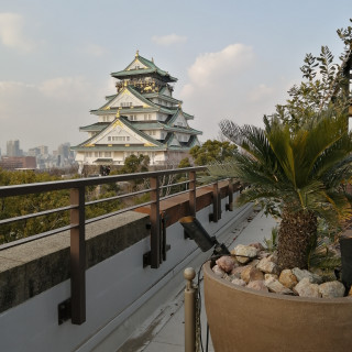 屋上のチャペルから見える大阪城