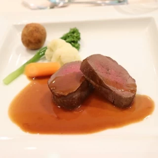 メイン