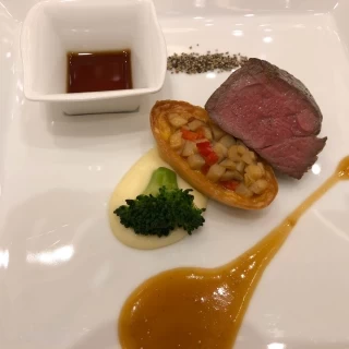 お肉料理