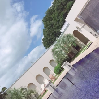 リゾート感溢れた披露宴会場
