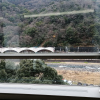 披露宴会場を出たら目の前が箱根湯本駅と自然