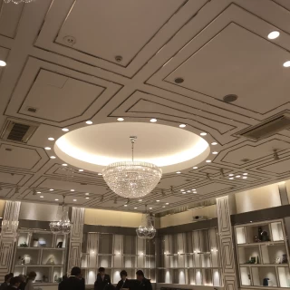 披露宴会場の天井