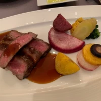 メインの肉料理です。