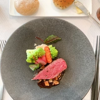 お肉料理には家族との思い出を込めました