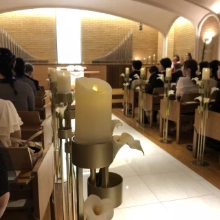 シンプルで厳かな雰囲気です。