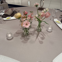 ゲストテーブルのお花です。