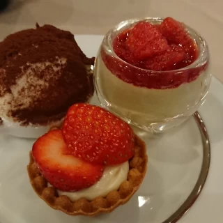 ビュッフェにして頂きました。女性陣に大好評でした。