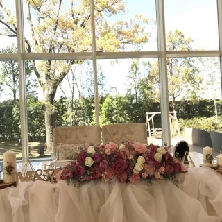 開放感のある披露宴会場